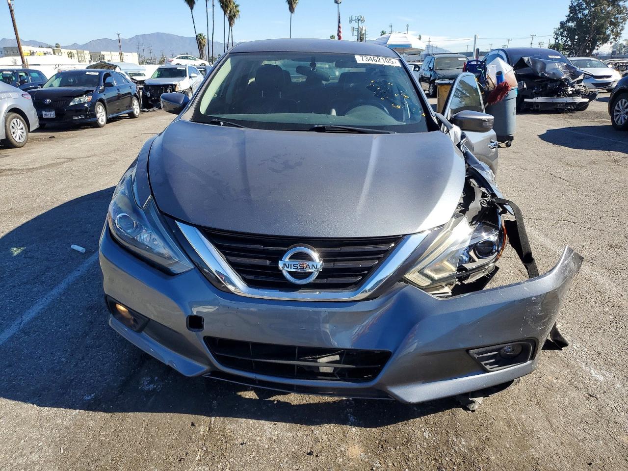 2018 NISSAN ALTIMA photo 9
