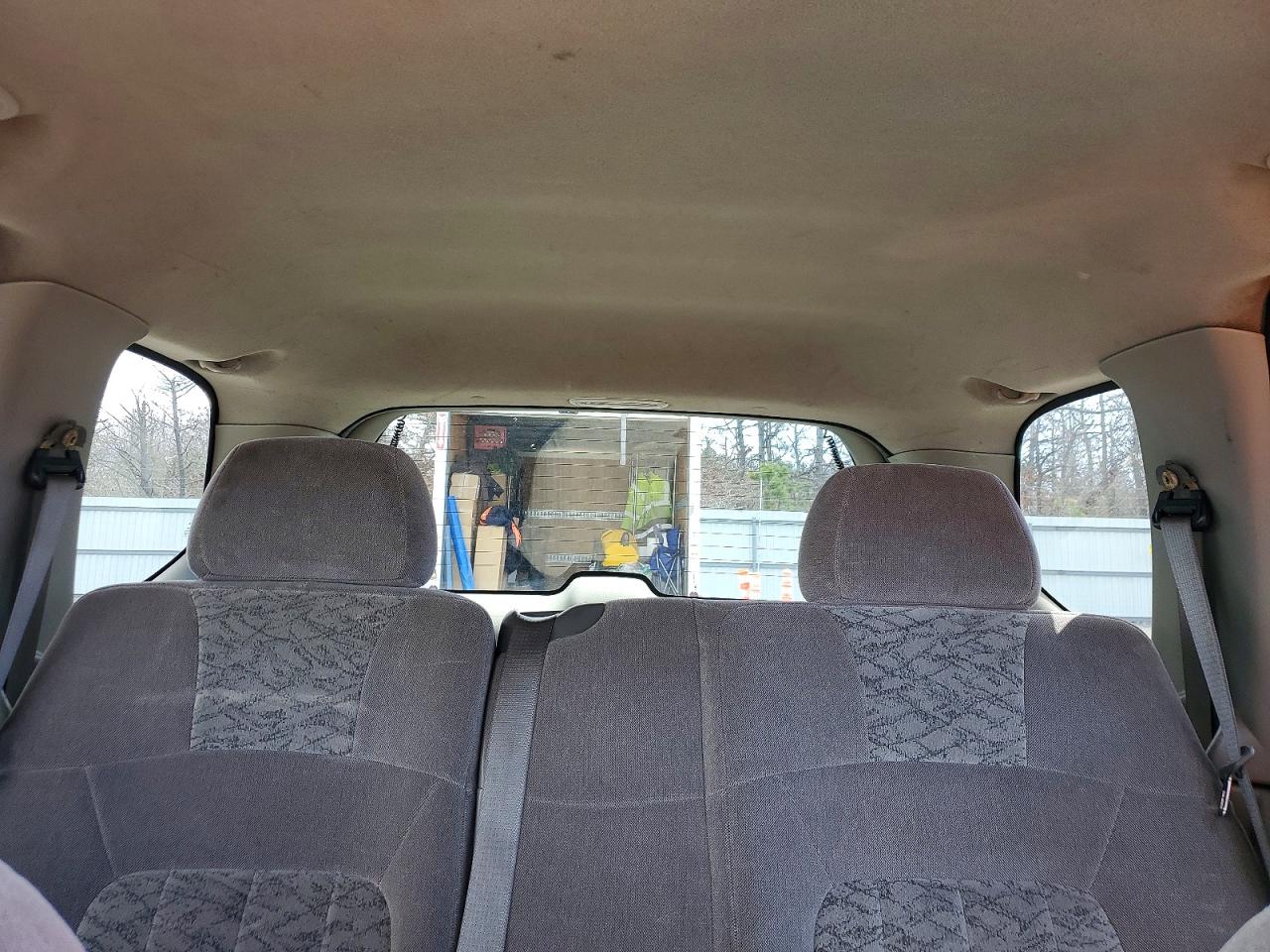 2004 GMC ENVOY photo 28
