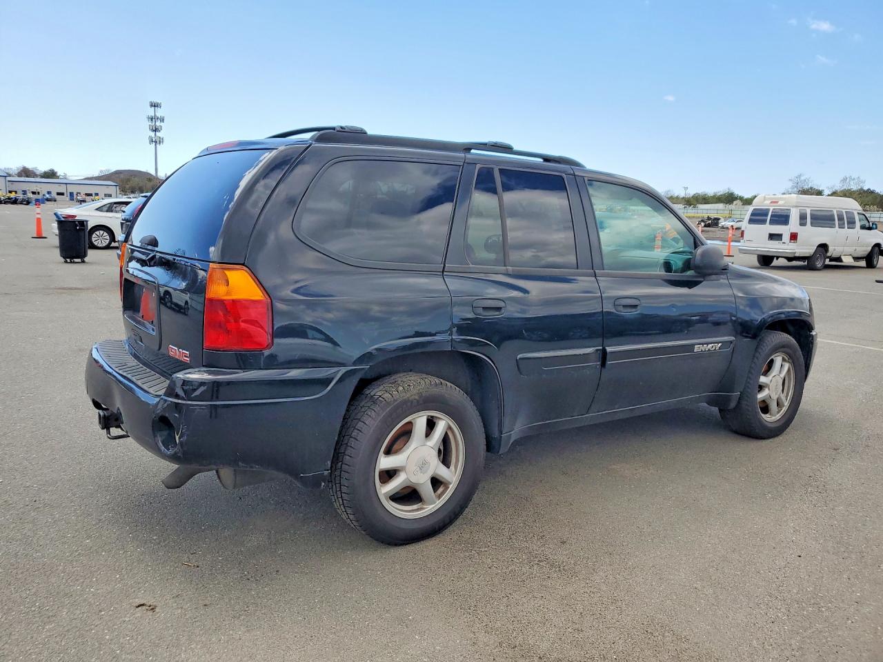 2004 GMC ENVOY photo 7