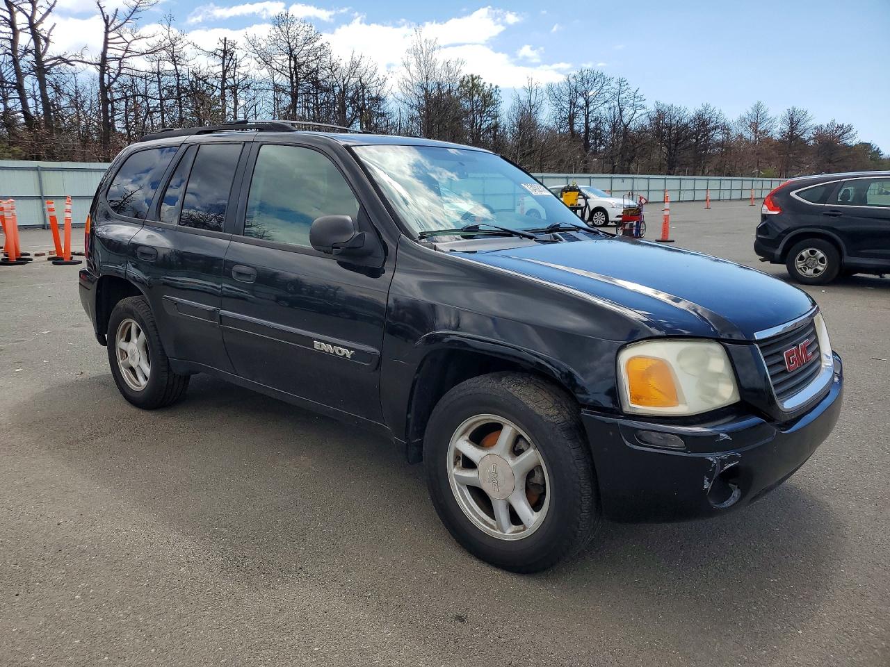 2004 GMC ENVOY photo 10