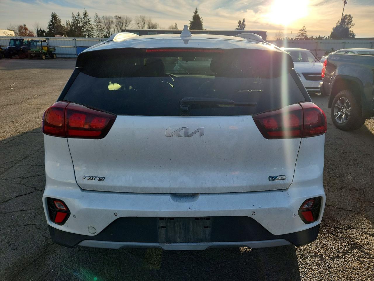 2022 KIA NIRO LX photo 6