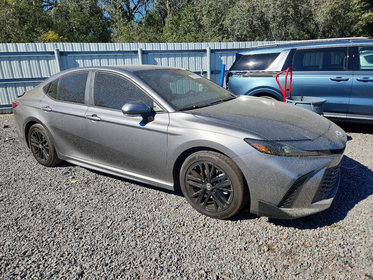 2025 TOYOTA CAMRY SE photo 4