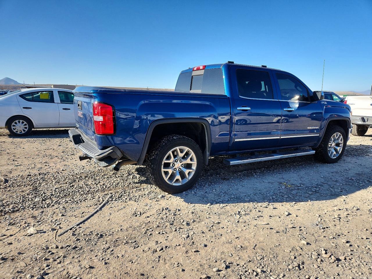 2015 GMC SIERRA K1500 SLT photo 5