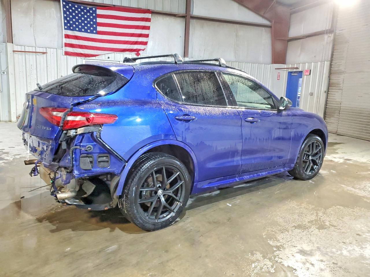 2020 ALFA ROMEO STELVIO TI photo 3