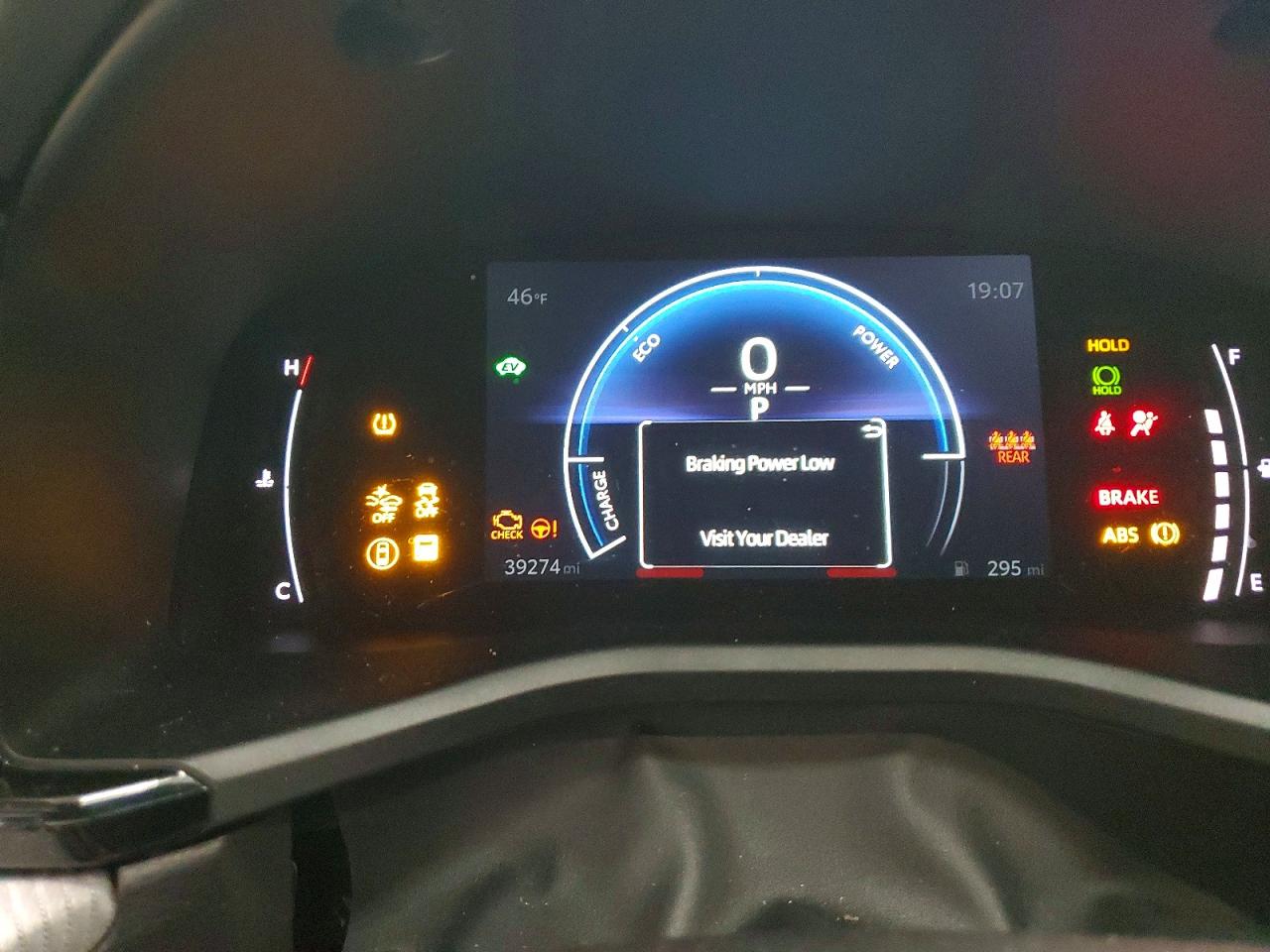 2025 TOYOTA CAMRY XSE photo 9