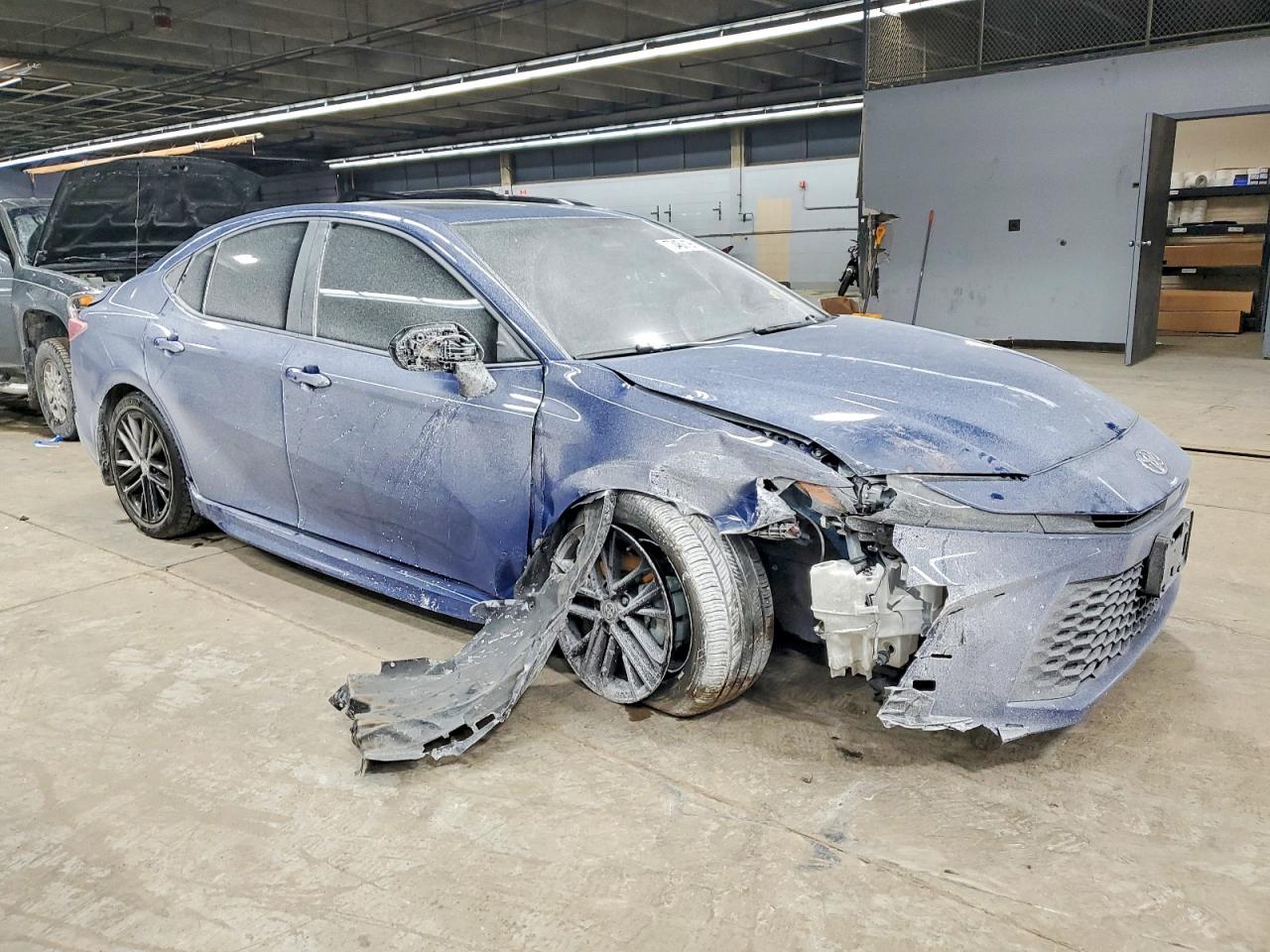 2025 TOYOTA CAMRY XSE photo 4