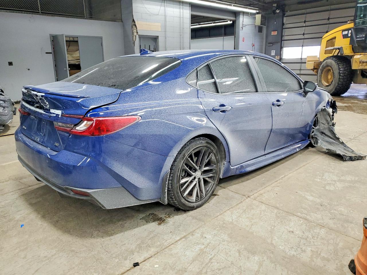 2025 TOYOTA CAMRY XSE photo 3