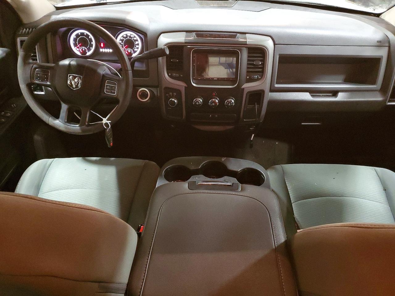 2016 RAM 1500 ST photo 8