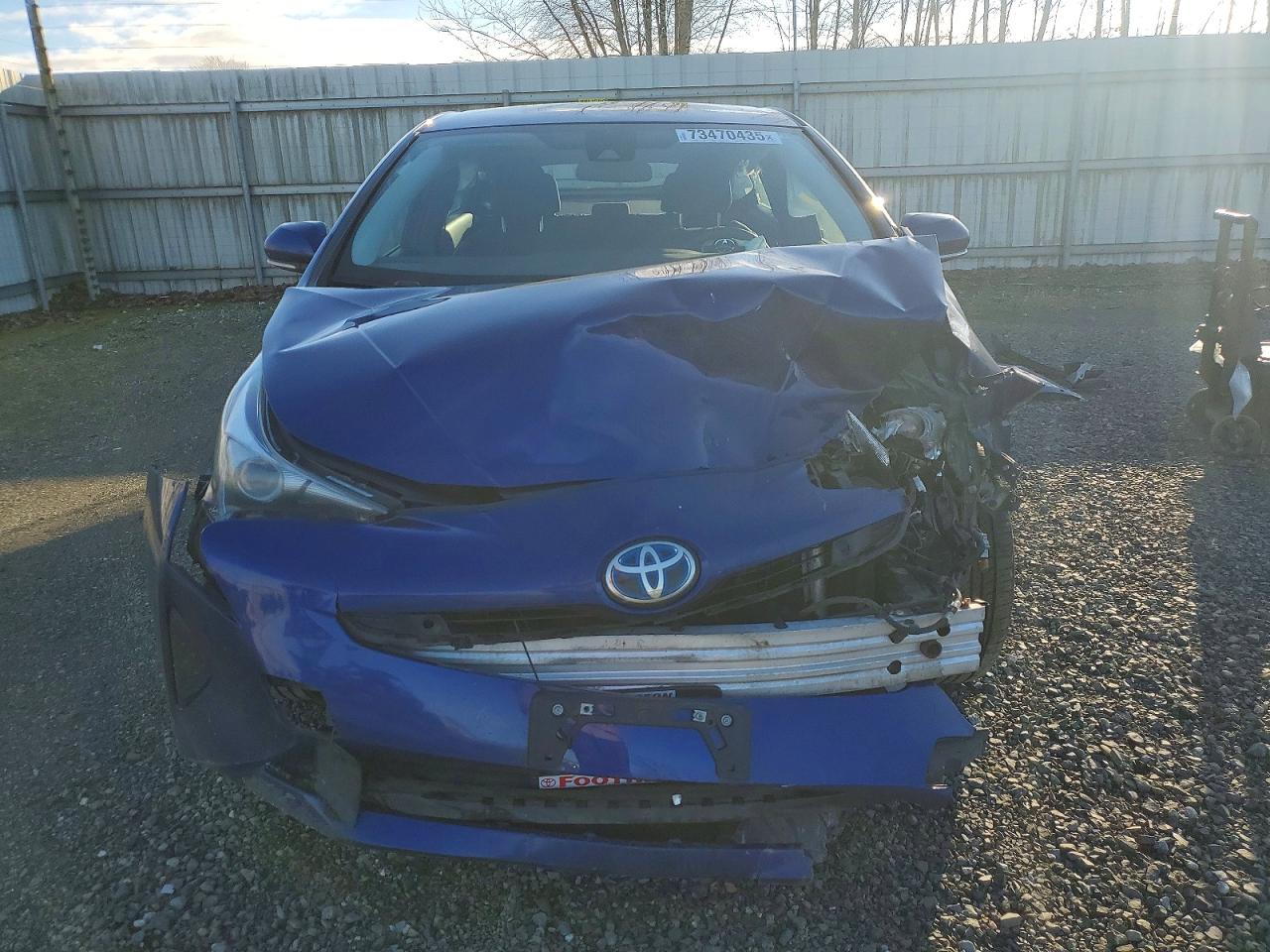 2018 TOYOTA PRIUS TWO photo 5