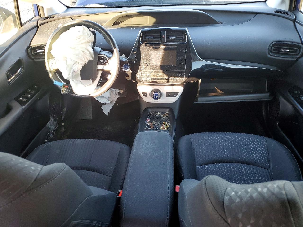 2018 TOYOTA PRIUS TWO photo 8