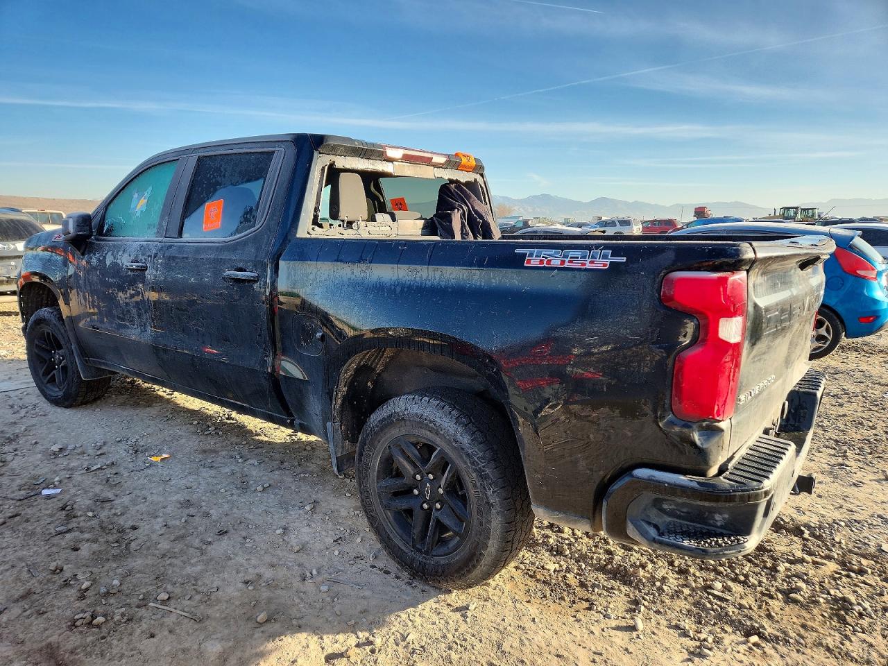2021 CHEVROLET SILVERADO K1500 LT TRAIL BOSS photo 2