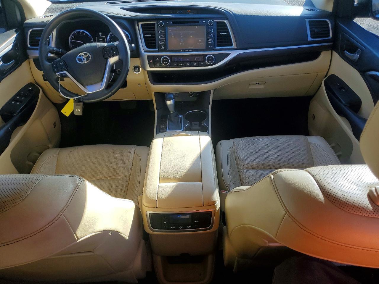 2016 TOYOTA HIGHLANDER LIMITED photo 15
