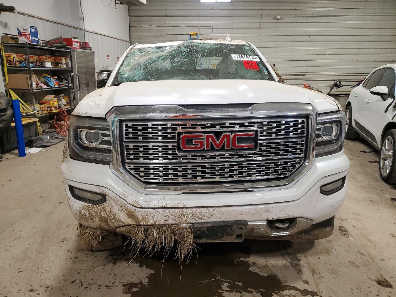 2017 GMC SIERRA K1500 DENALI photo 9