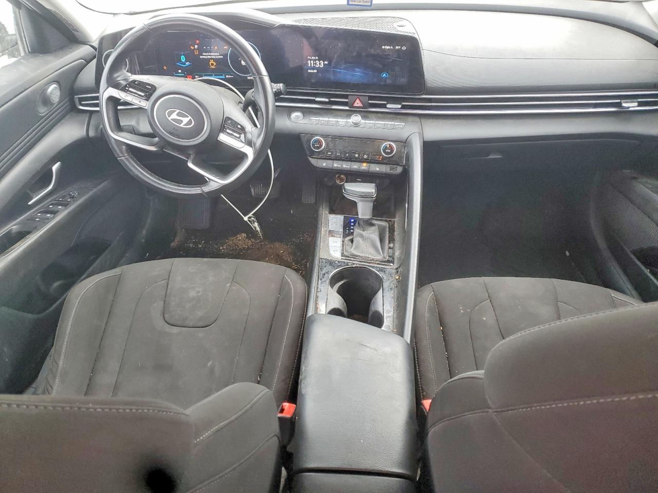 2024 HYUNDAI ELANTRA SEL photo 8