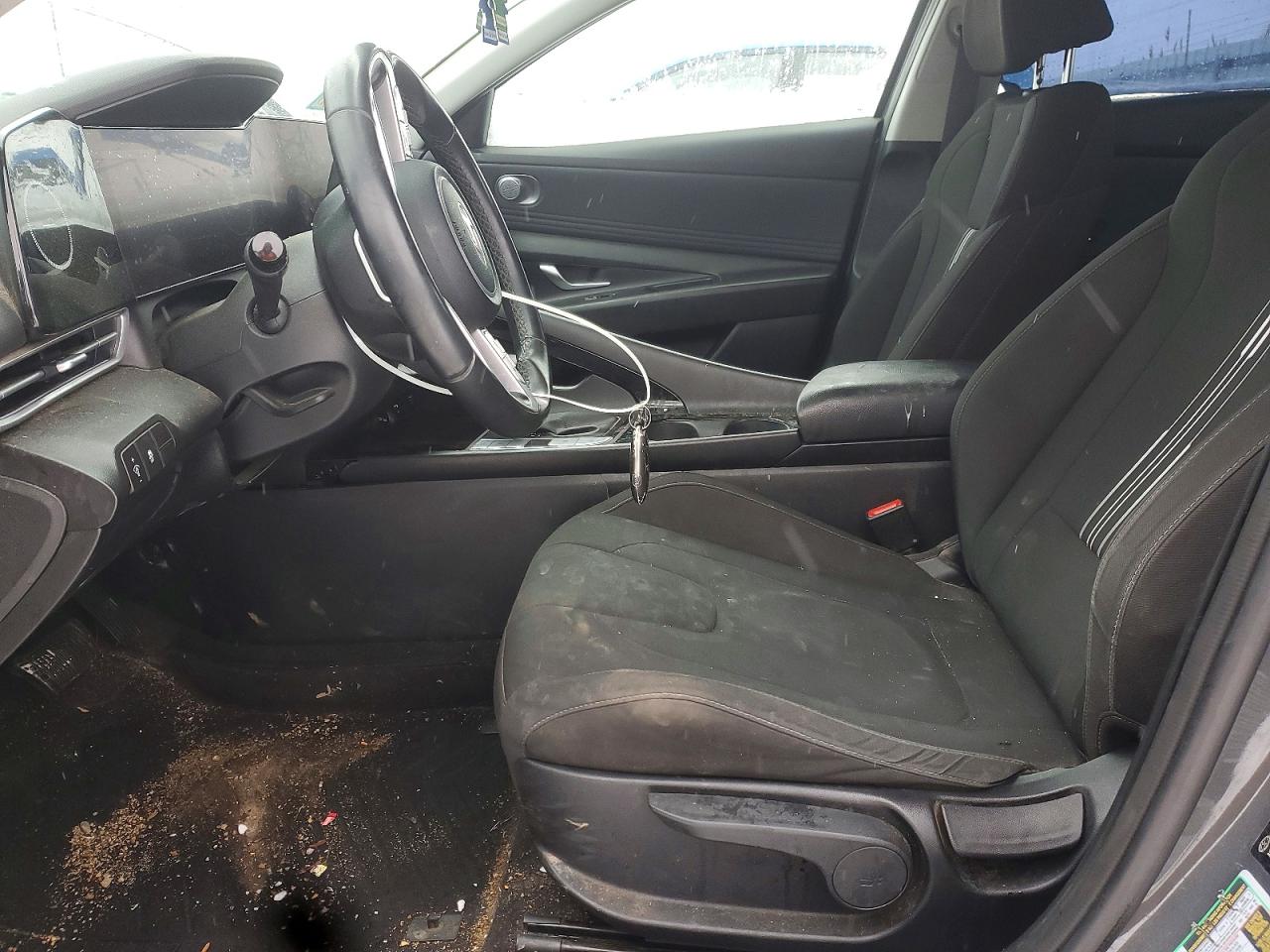 2024 HYUNDAI ELANTRA SEL photo 7