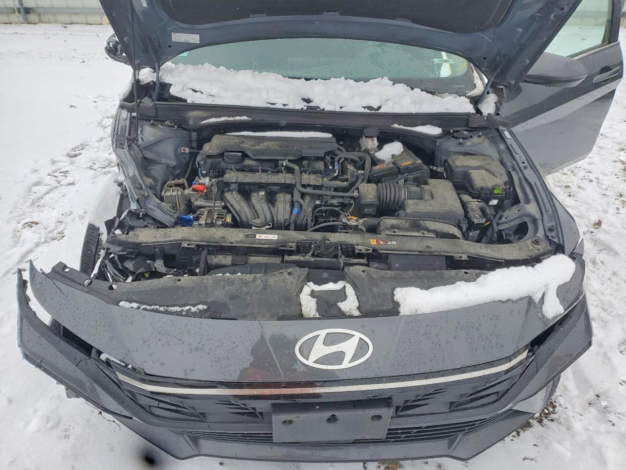 2024 HYUNDAI ELANTRA SEL photo 11