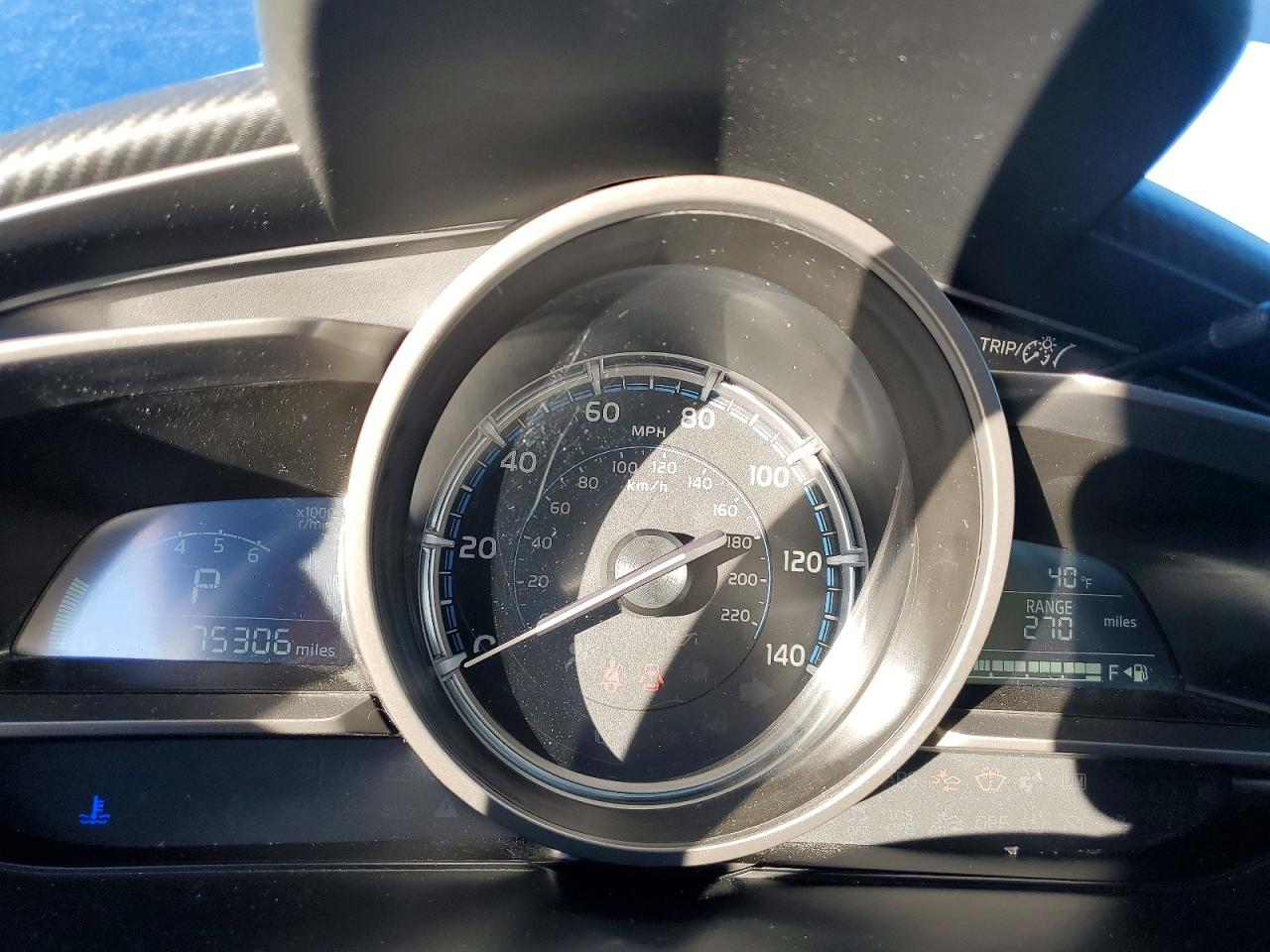 2019 TOYOTA YARIS L photo 9