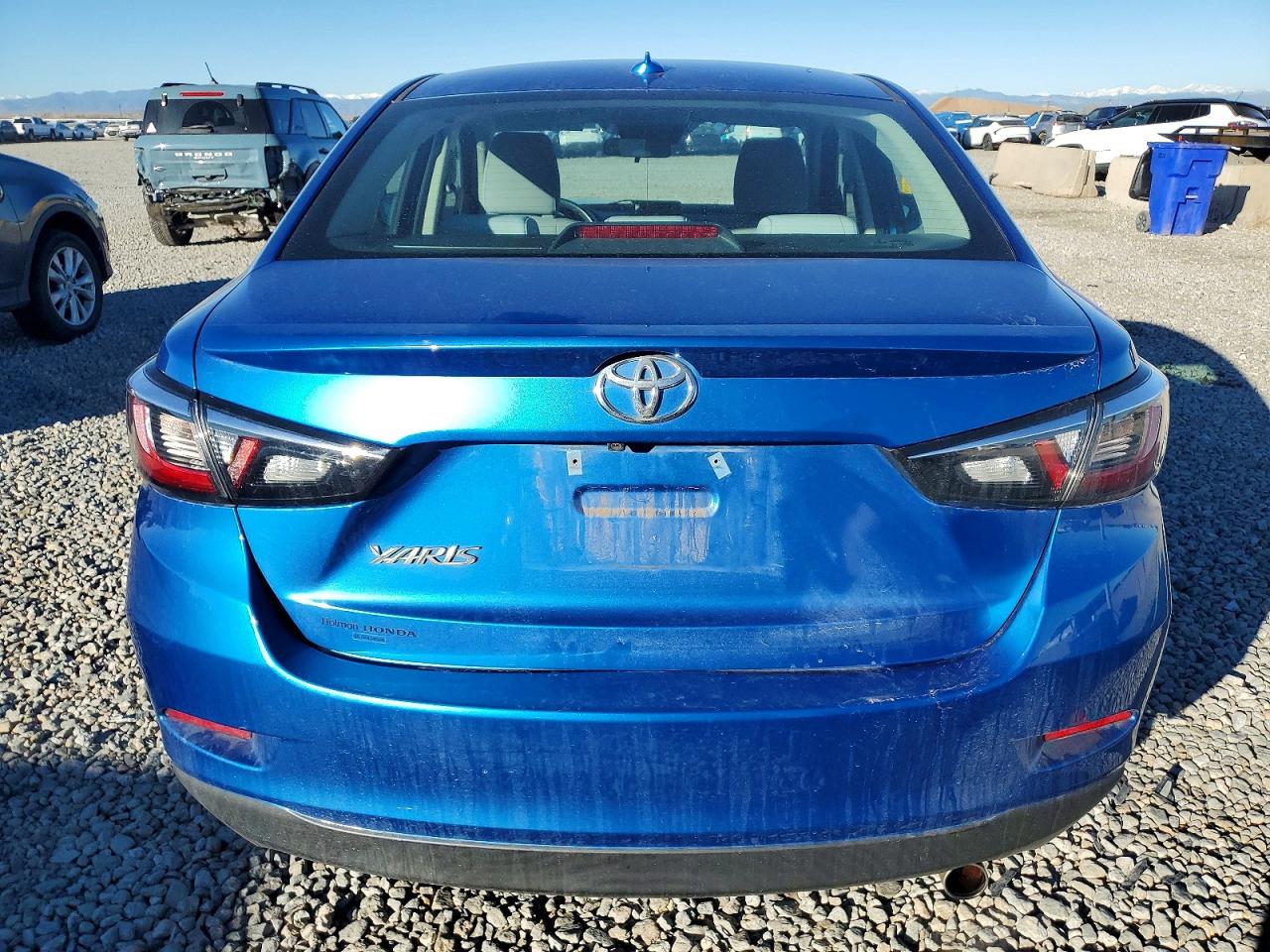 2019 TOYOTA YARIS L photo 6