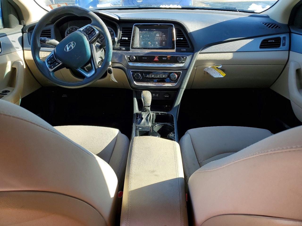 2018 HYUNDAI SONATA SE photo 8