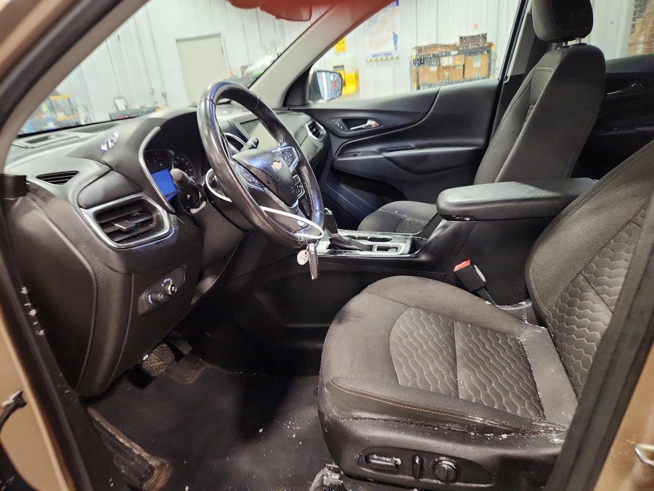 2019 CHEVROLET EQUINOX LT photo 6