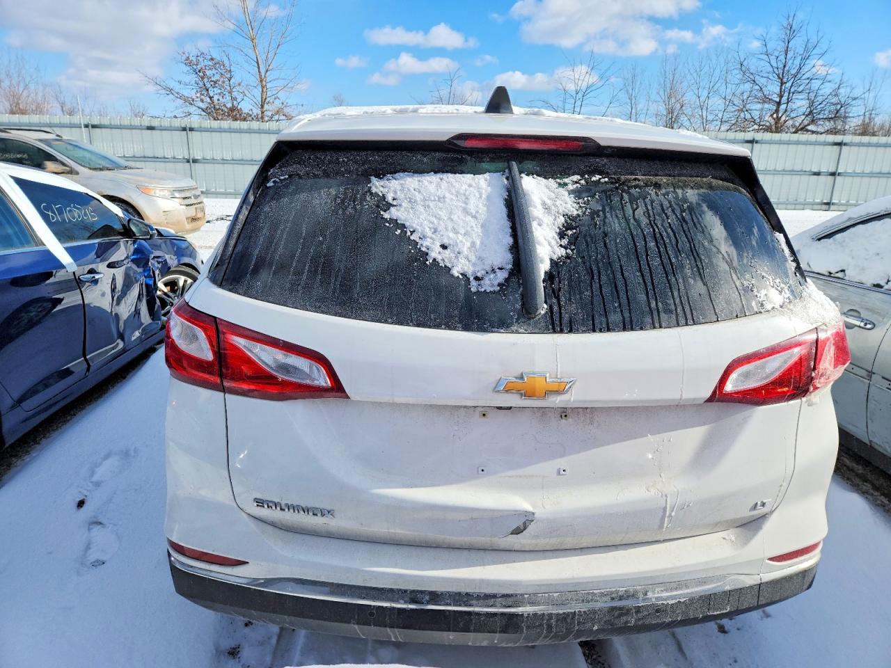 2020 CHEVROLET EQUINOX LT photo 16