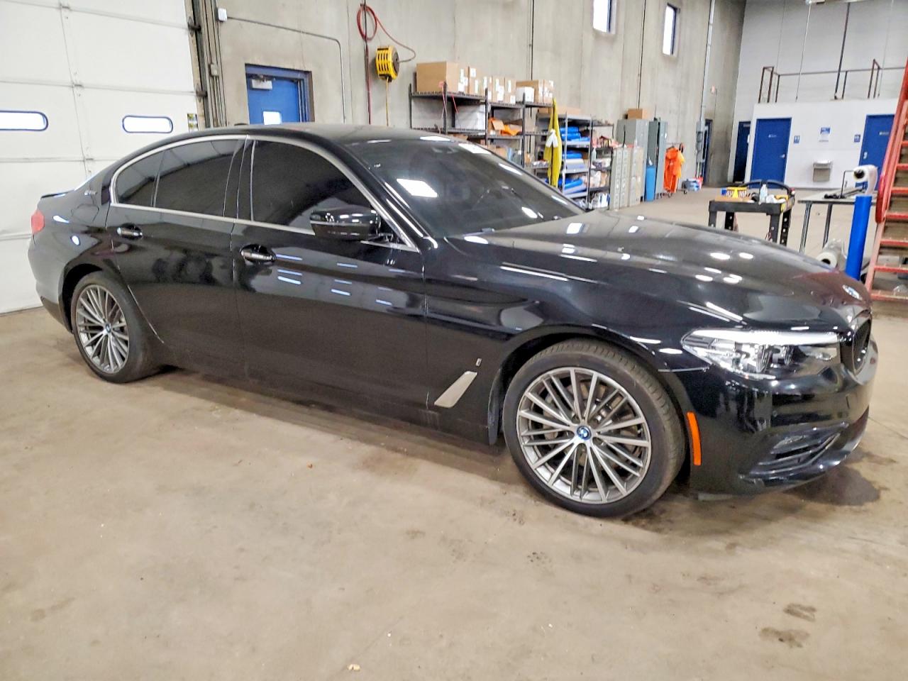 2018 BMW 530E photo 4