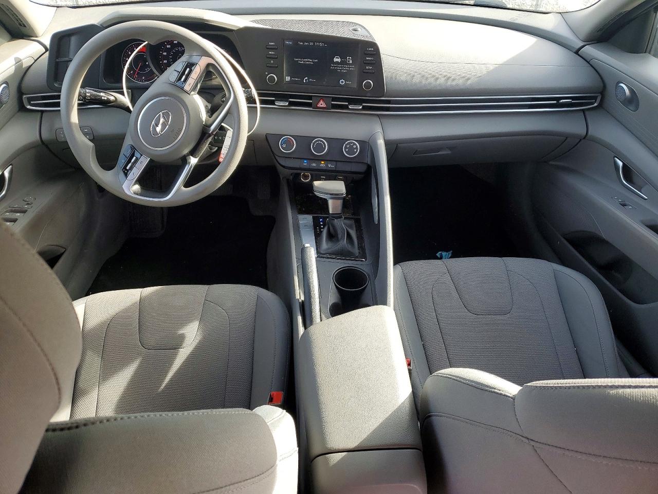 2021 HYUNDAI ELANTRA SE photo 22