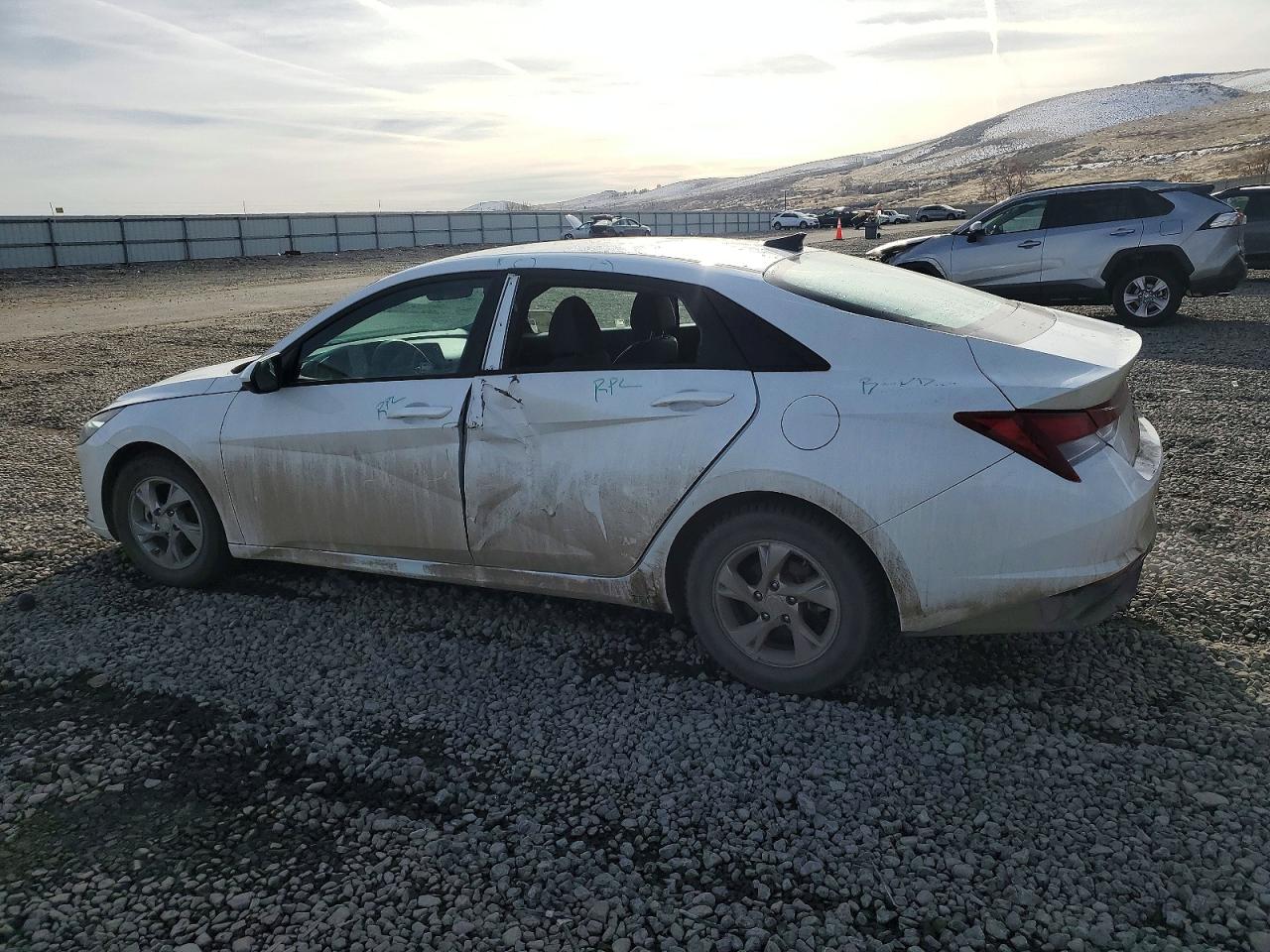 2021 HYUNDAI ELANTRA SE photo 4