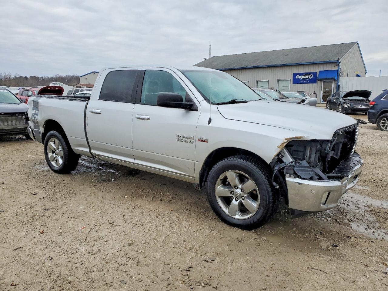 2015 RAM 1500 SLT photo 10