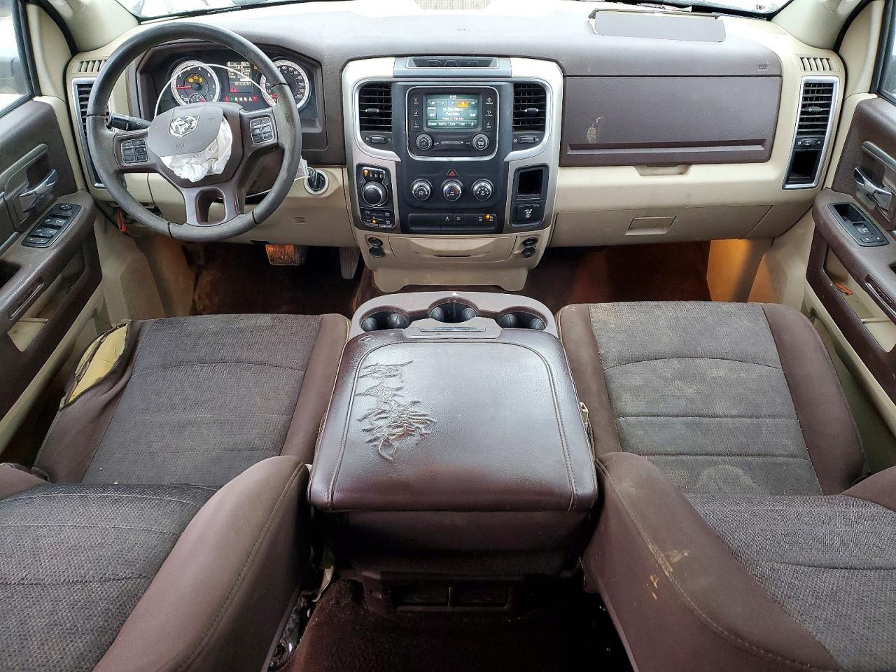 2015 RAM 1500 SLT photo 22