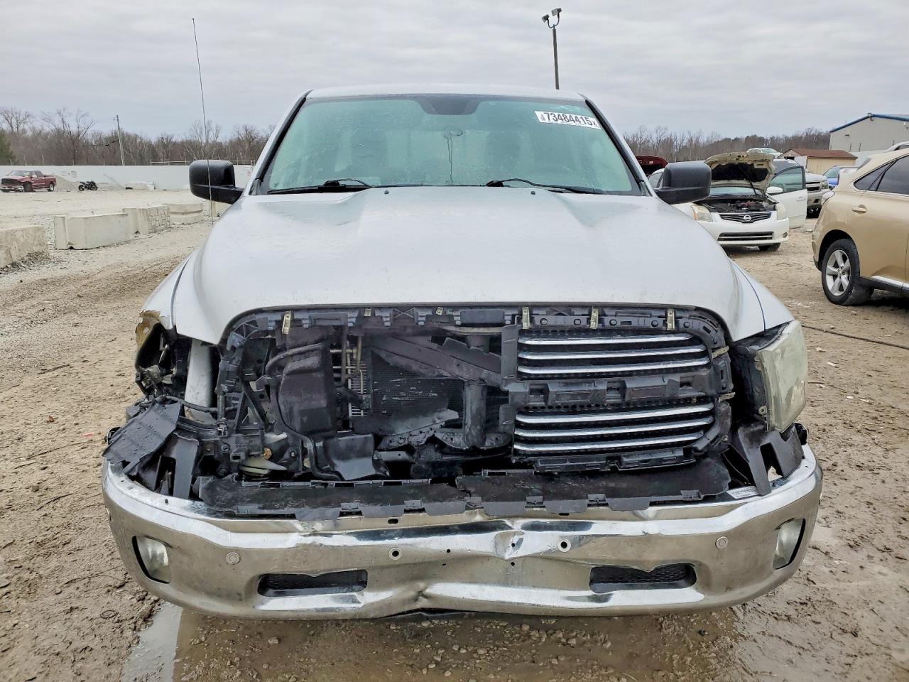 2015 RAM 1500 SLT photo 13