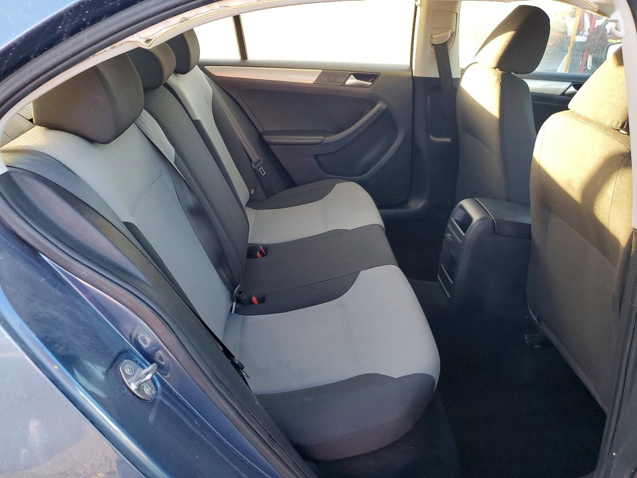 2017 VOLKSWAGEN JETTA S photo 28