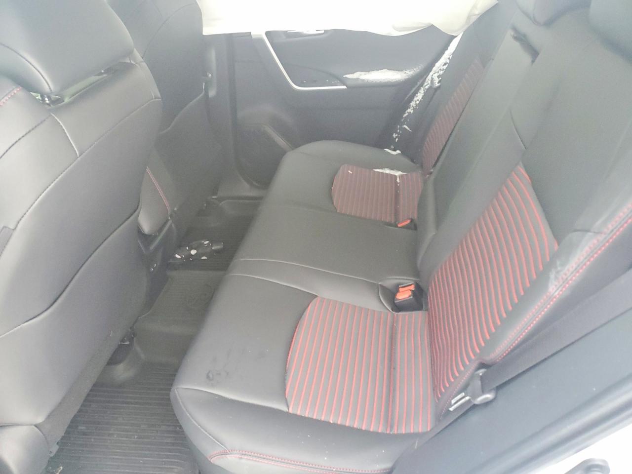 2024 TOYOTA RAV4 PRIME XSE photo 11