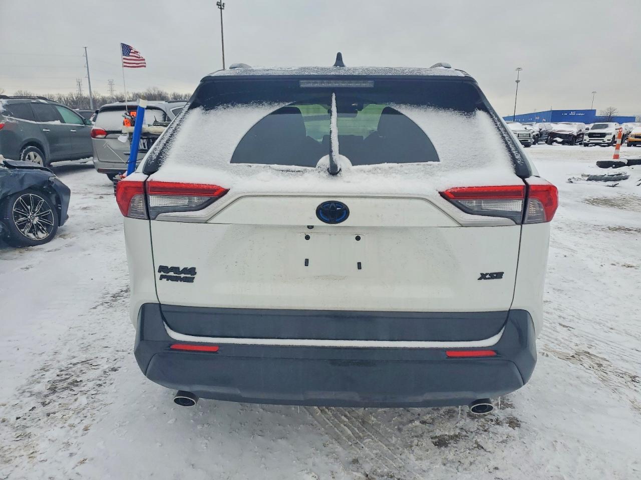2024 TOYOTA RAV4 PRIME XSE photo 6