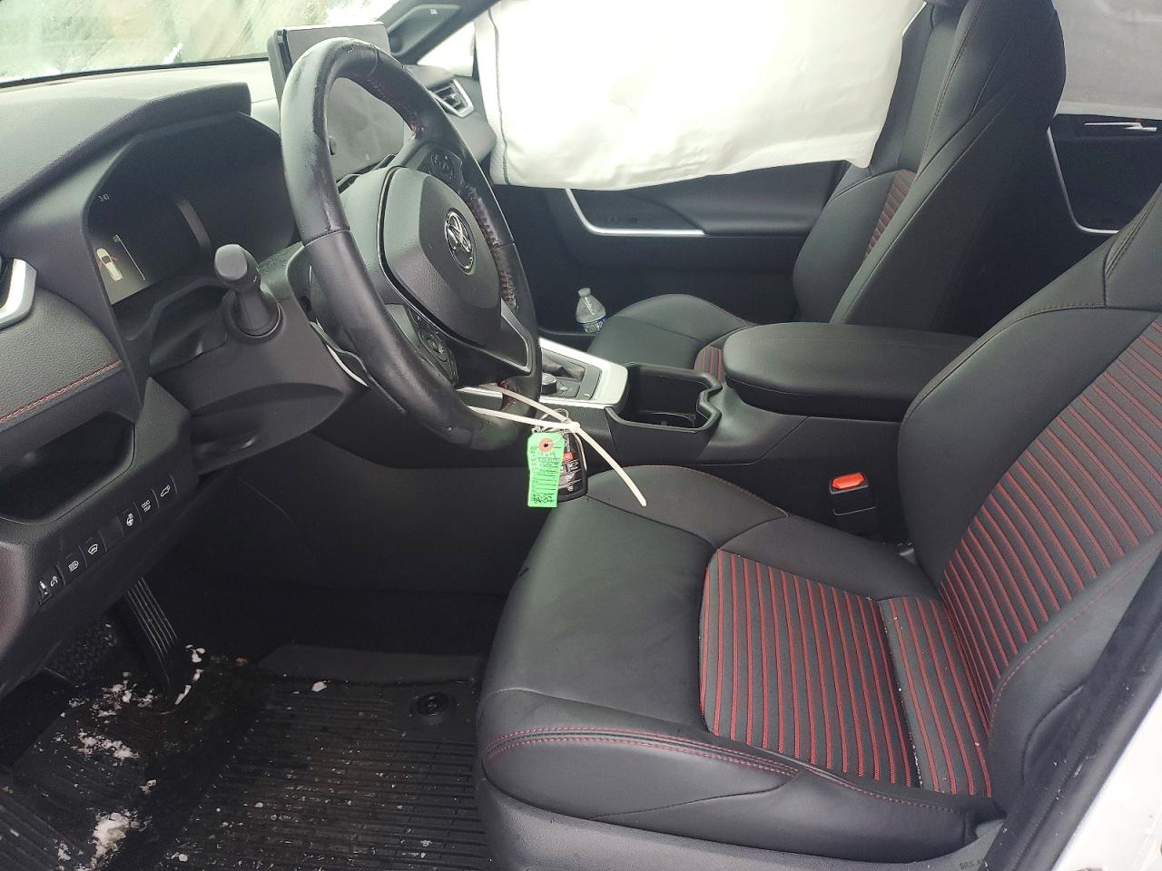 2024 TOYOTA RAV4 PRIME XSE photo 7