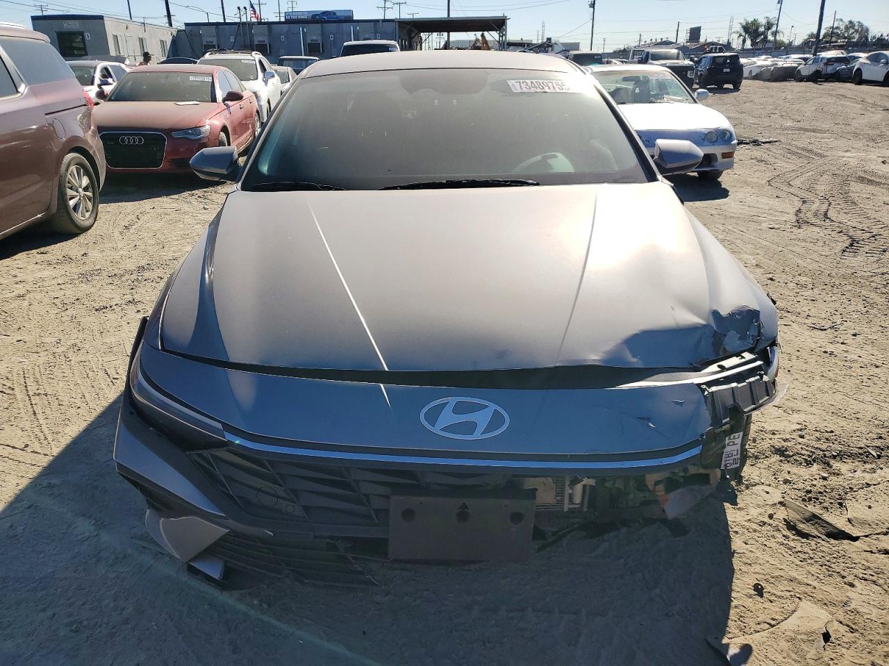 2024 HYUNDAI ELANTRA BLUE photo 5