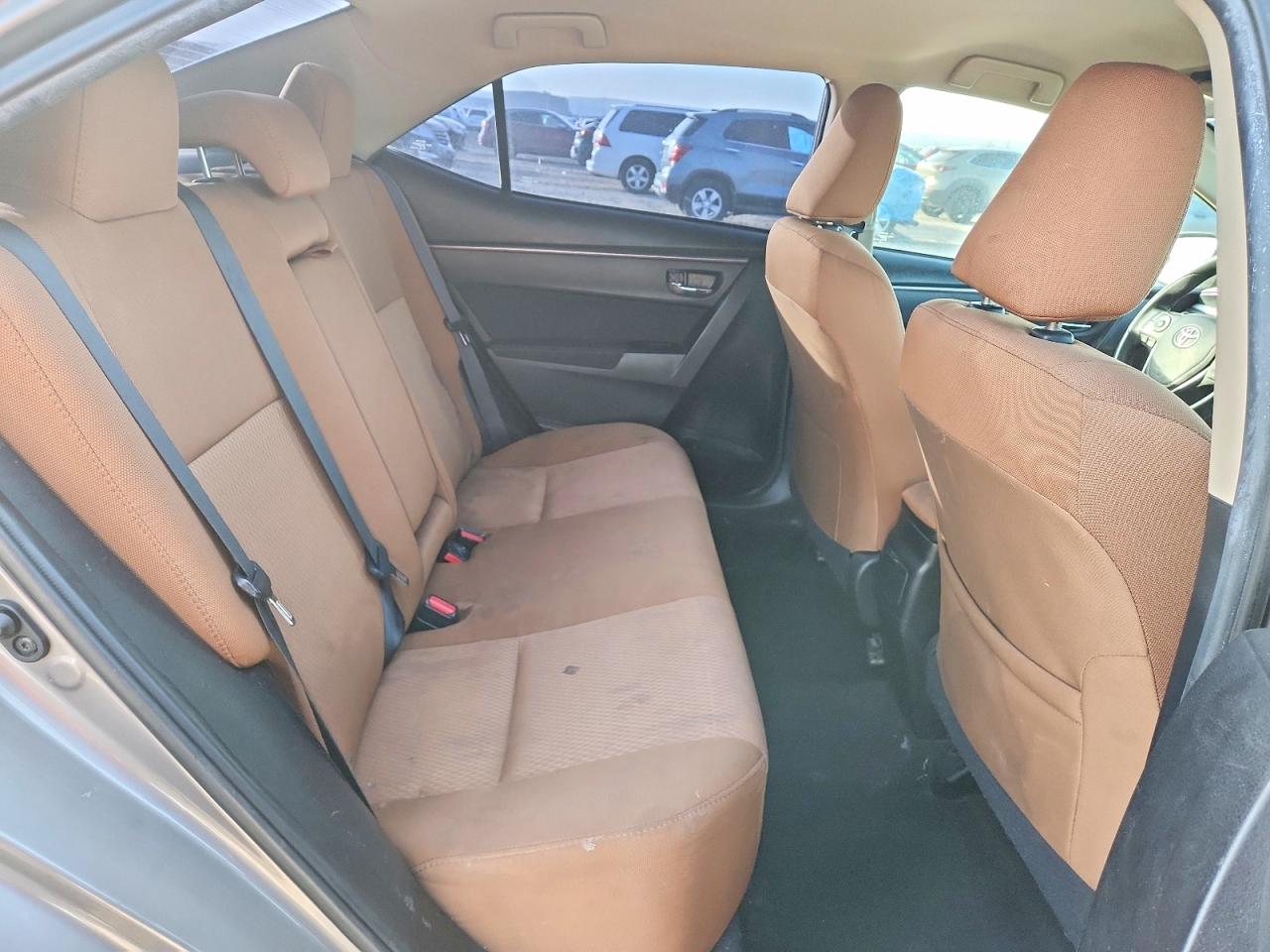 2015 TOYOTA COROLLA LE photo 10