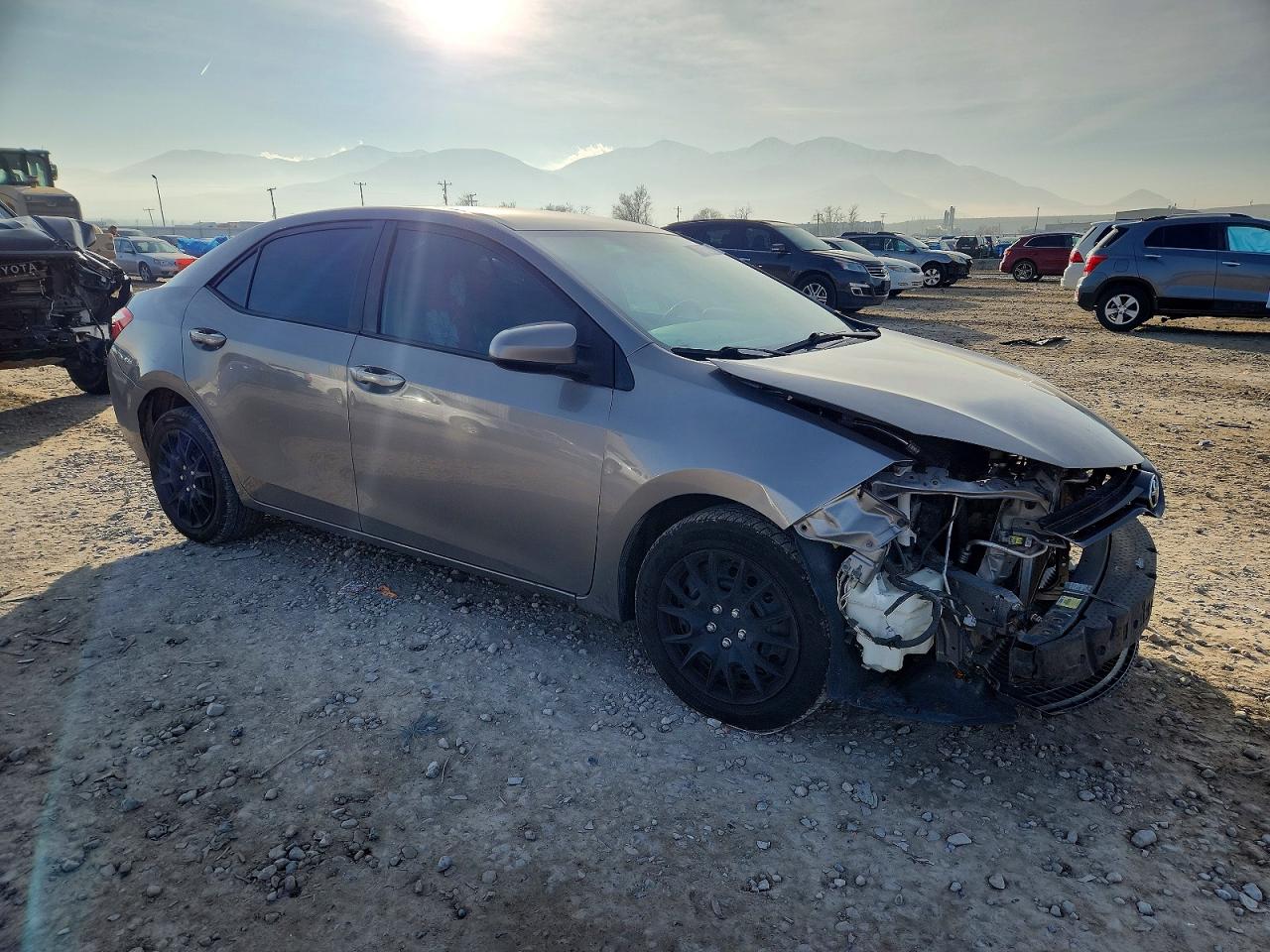 2015 TOYOTA COROLLA LE photo 4