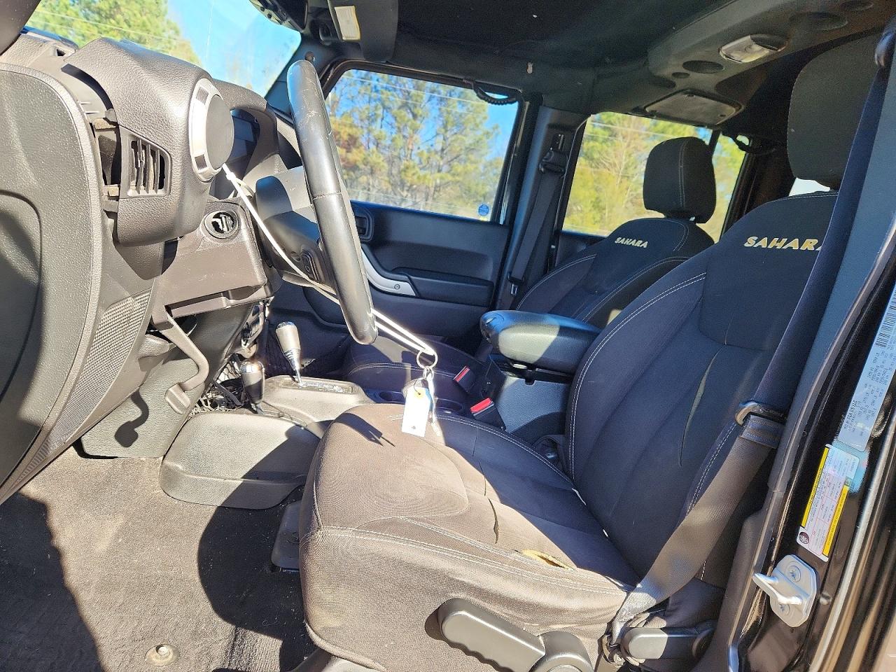 2015 JEEP WRANGLER UNLIMITED SAHARA photo 13