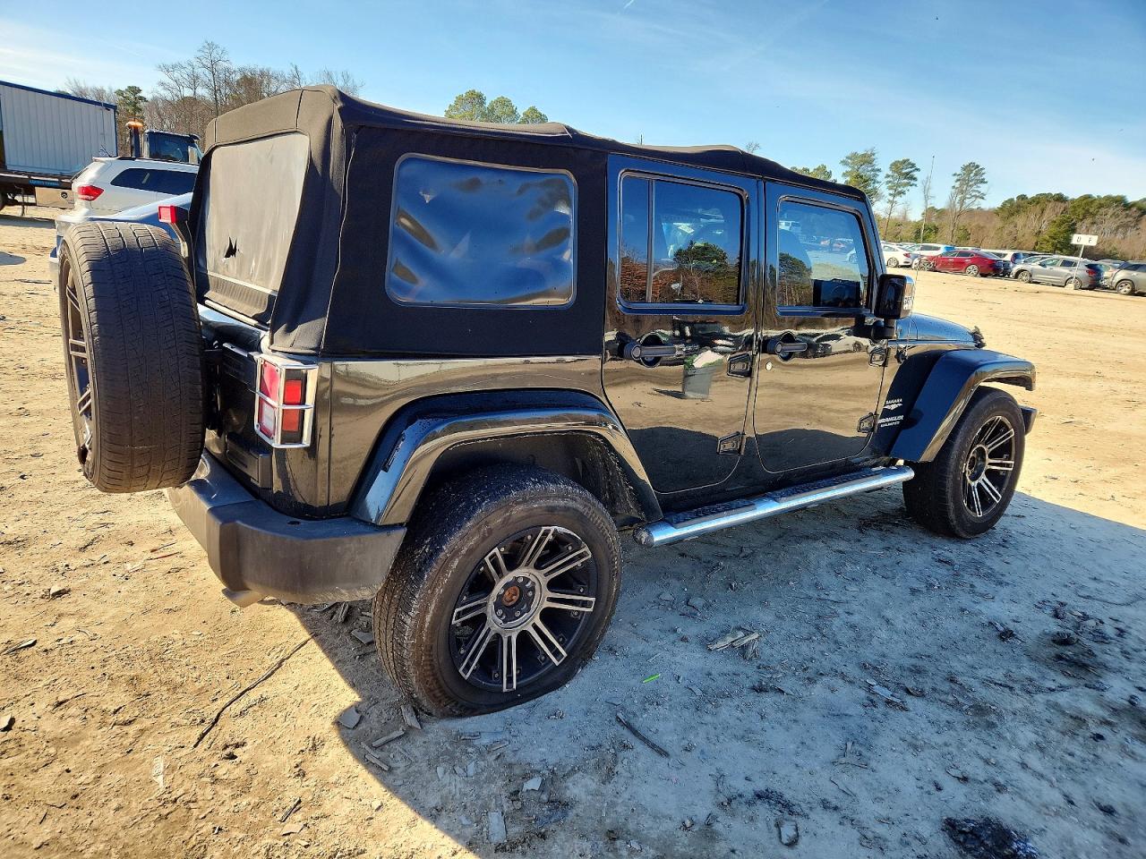 2015 JEEP WRANGLER UNLIMITED SAHARA photo 5