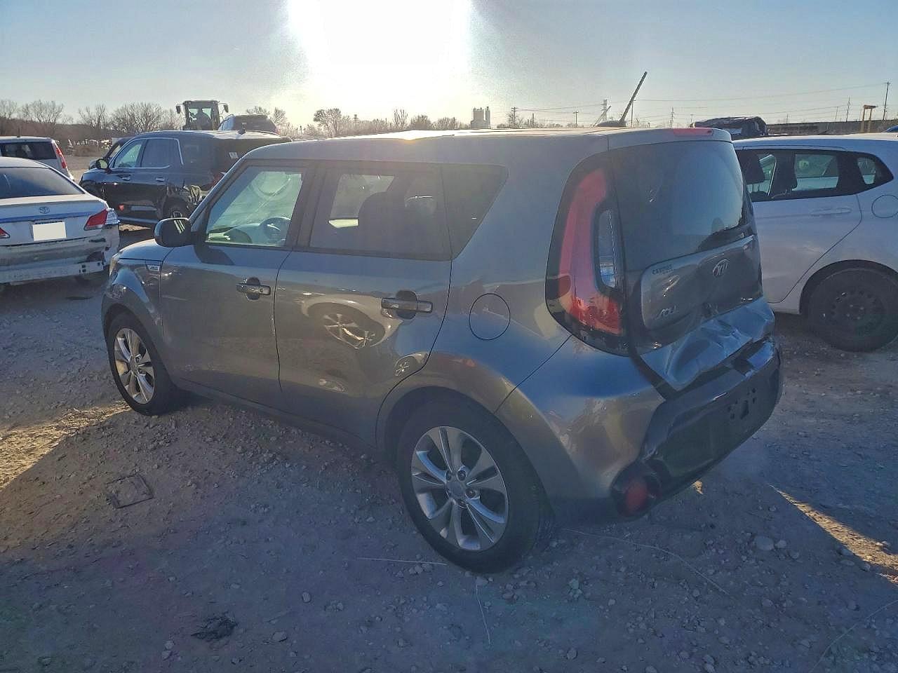 2016 KIA SOUL + photo 2
