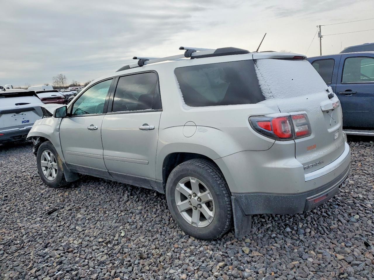 2014 GMC ACADIA SLE photo 2