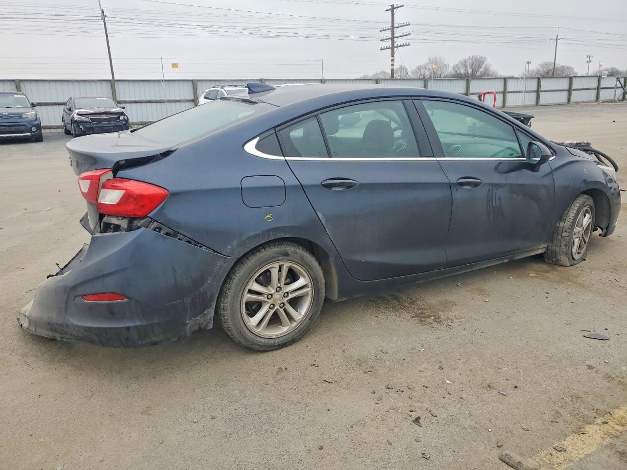 2016 CHEVROLET CRUZE LT photo 5