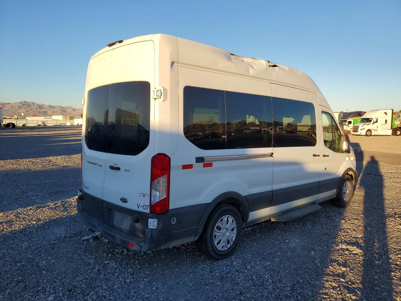 2017 FORD TRANSIT T-350 photo 7