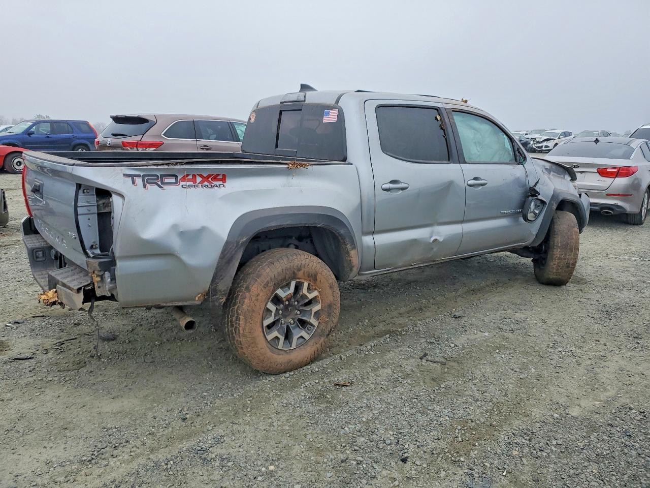 2019 TOYOTA TACOMA TRD OFF-ROAD photo 5