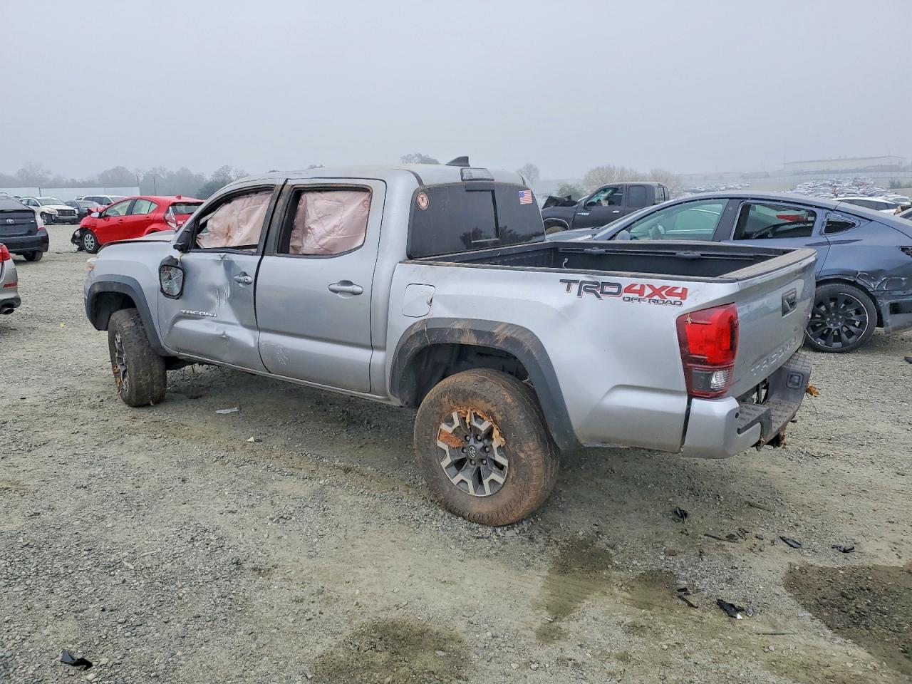 2019 TOYOTA TACOMA TRD OFF-ROAD photo 3
