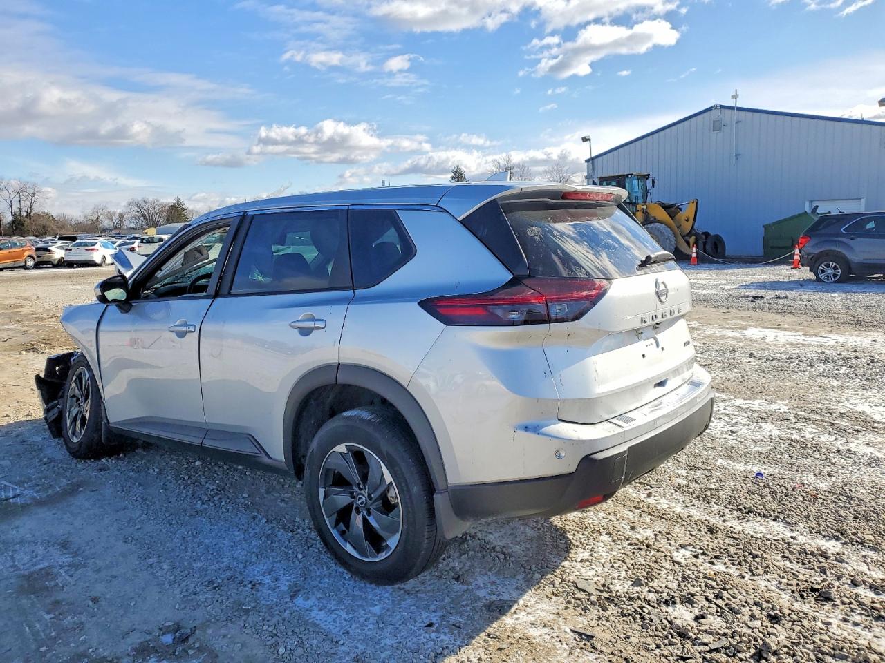 2025 NISSAN ROGUE SV photo 2