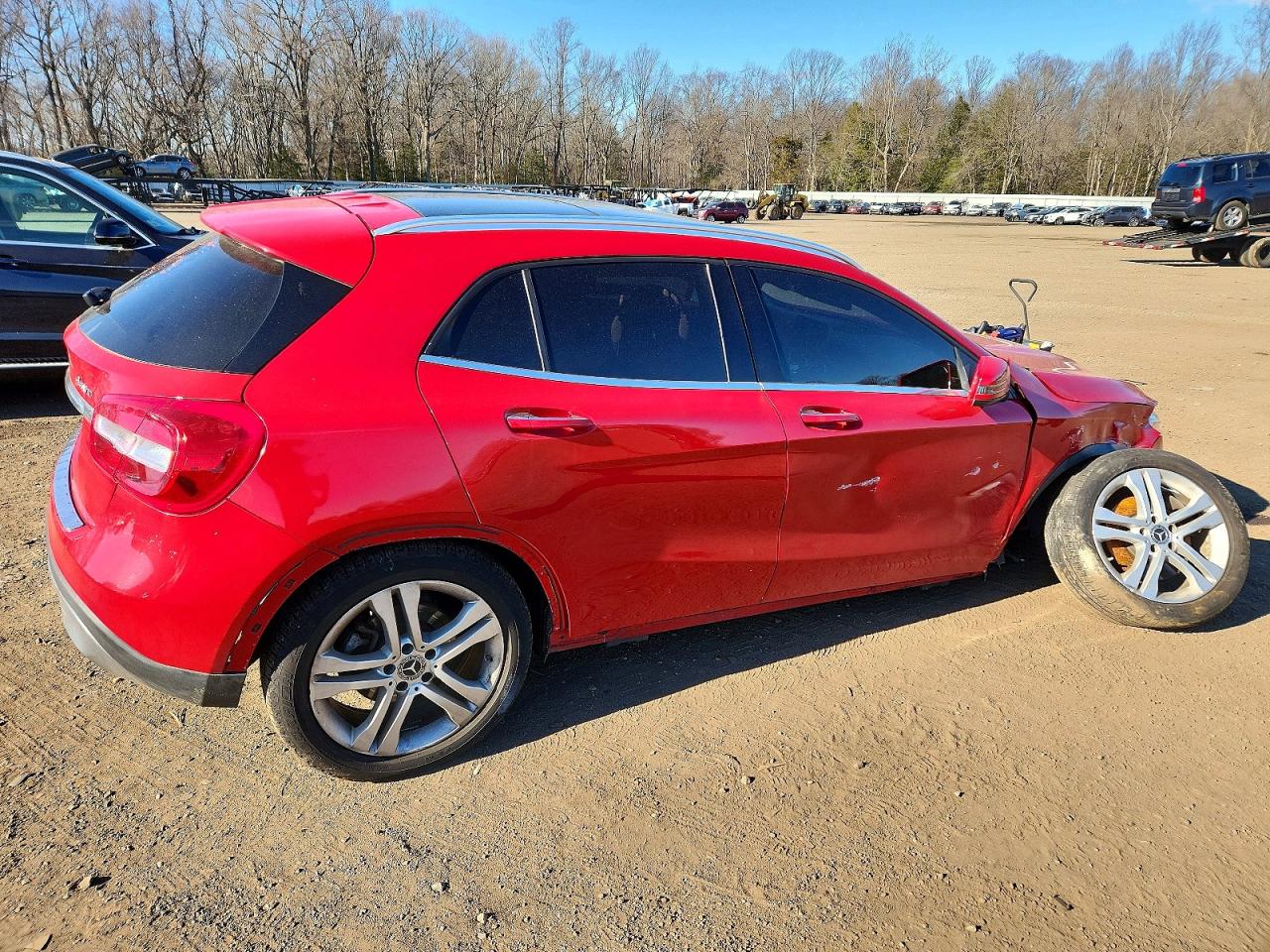 2019 MERCEDES-BENZ GLA 250 4MATIC photo 3