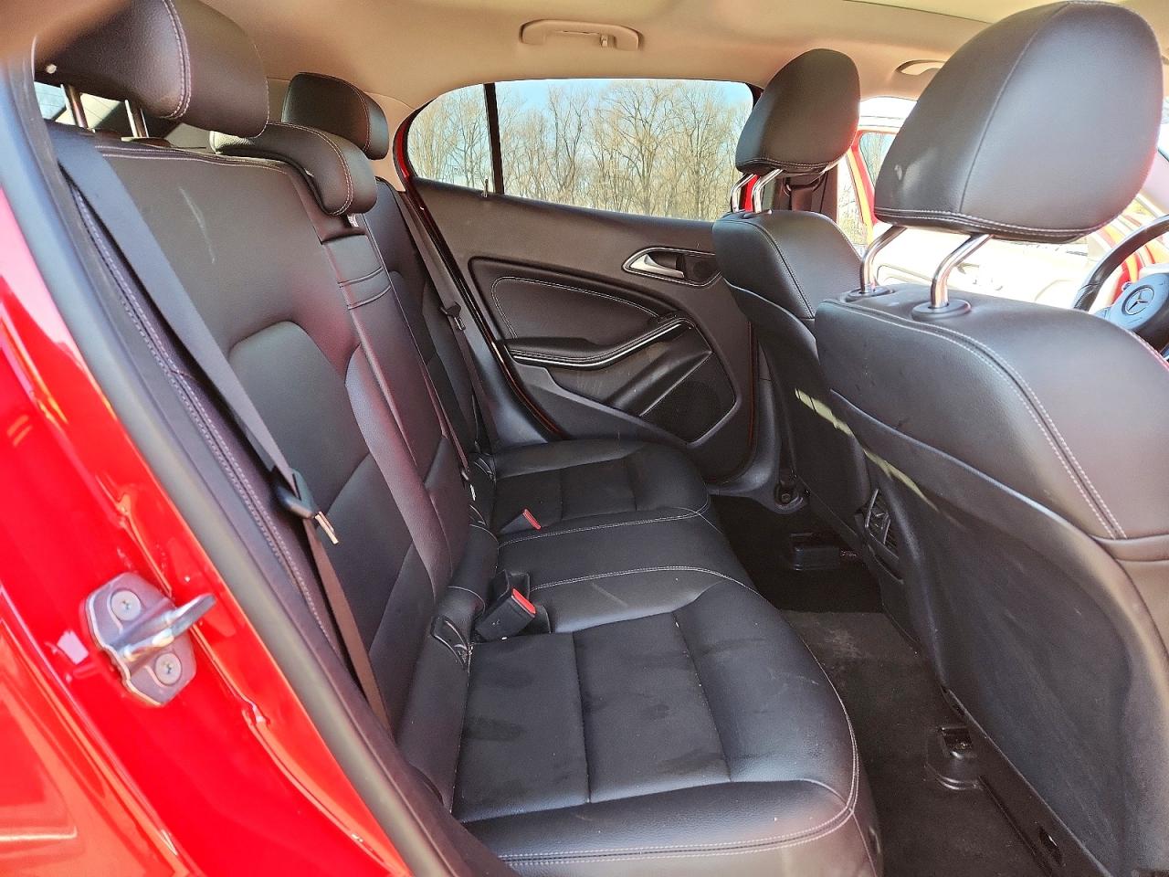 2019 MERCEDES-BENZ GLA 250 4MATIC photo 10