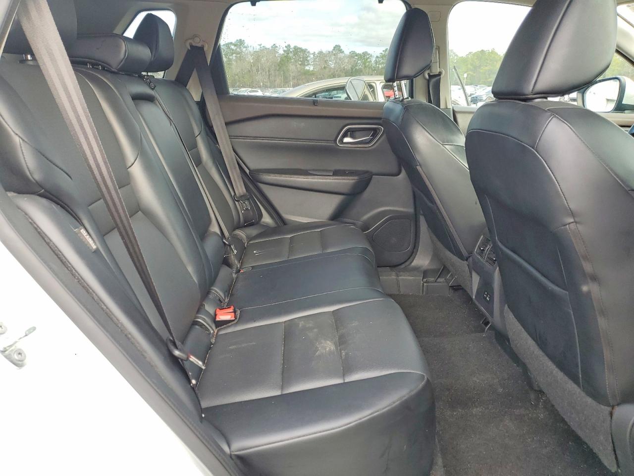 2021 NISSAN ROGUE SV photo 11